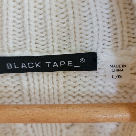 NWT Stitch Fix Black Tape Ari Lace Up Cable Detail Turtleneck Sweater Size Large - Picture 3 of 6